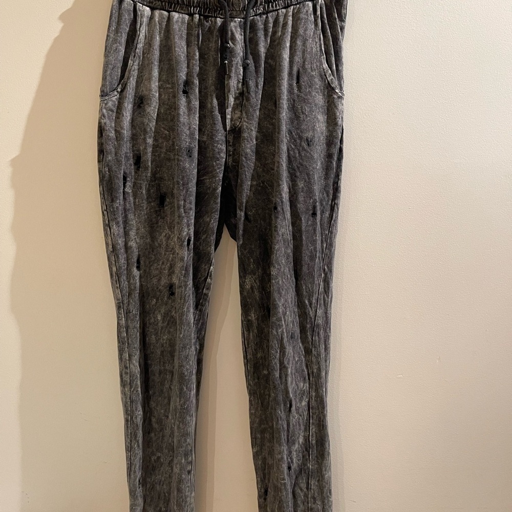 3/15$ innocent pants  ripped​